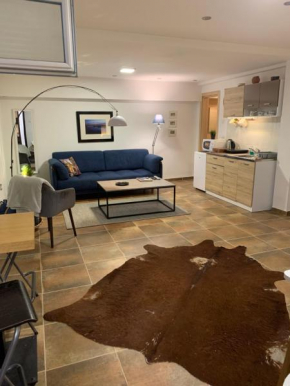 A6 Apartment